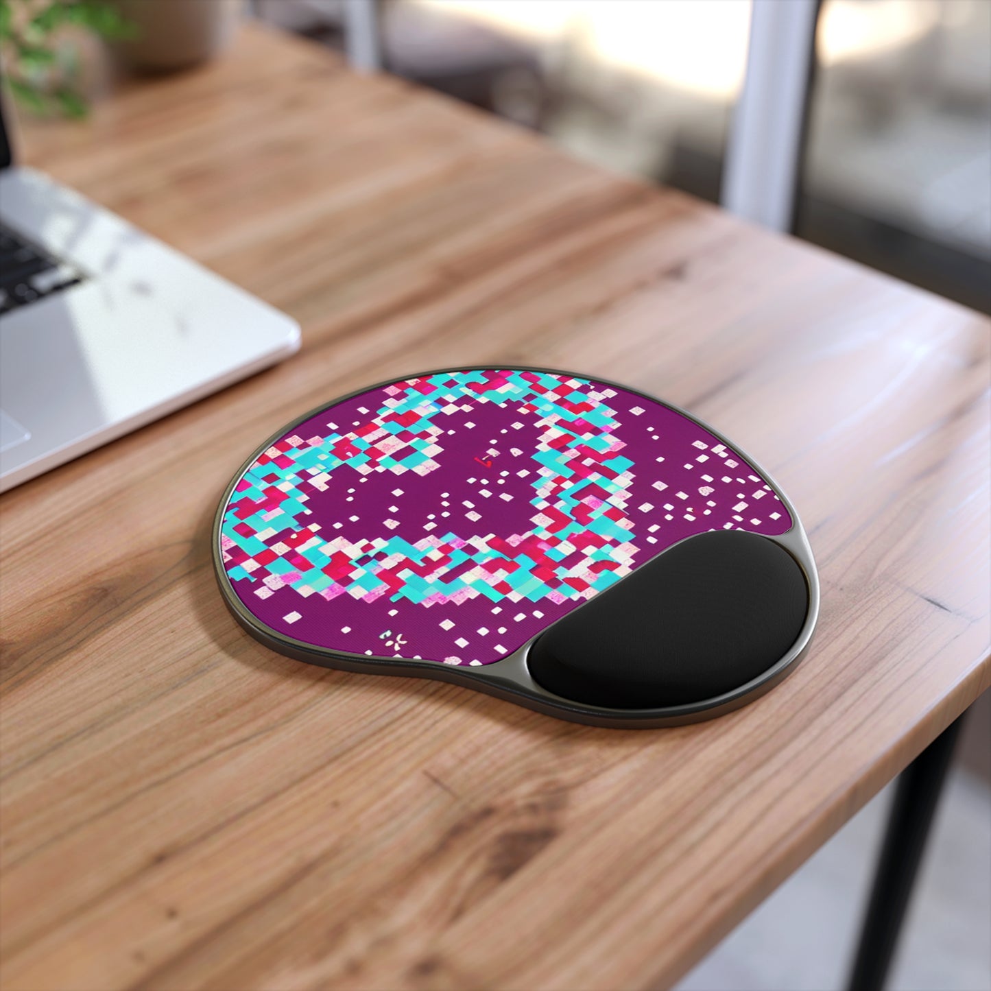 A Colorful Heart on Mouse Pad With Wrist Rest